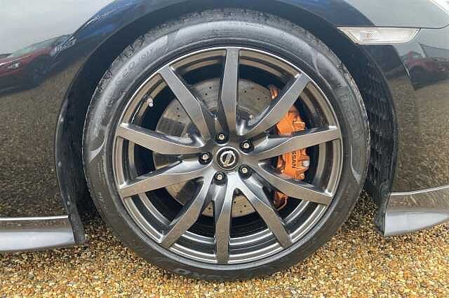 Nissan GT-R 3.8 (570ps) 4X4 Recaro 2-Door Coupe