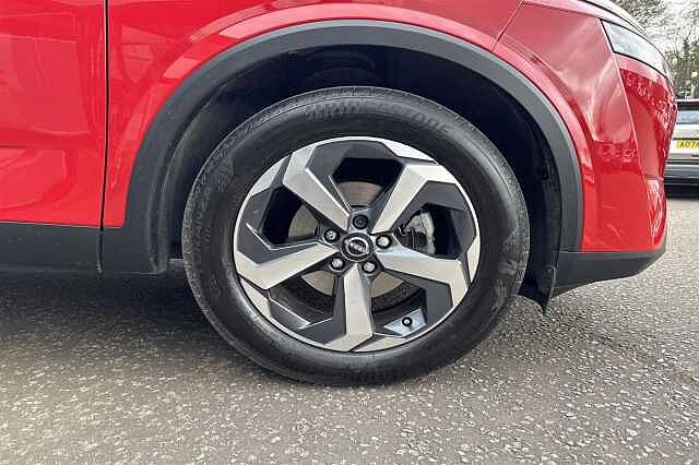 Nissan Qashqai 1.3 DIG-T (158ps) N-Connecta