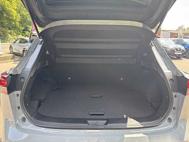 Nissan Qashqai 1.3 DiG-T MH N-Connecta 5dr