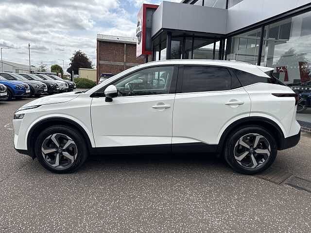 Nissan Qashqai 1.3 DiG-T MH 158 N-Connecta 5dr Xtronic