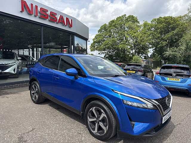 Nissan Qashqai 1.3 DiG-T MH N-Connecta 5dr