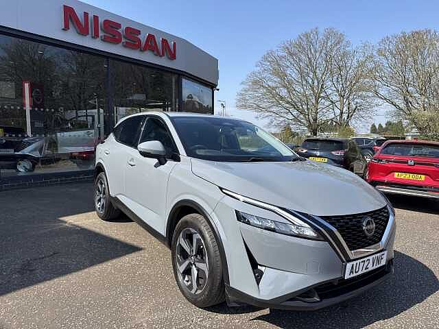 Nissan Qashqai 1.3 DiG-T MH N-Connecta 5dr