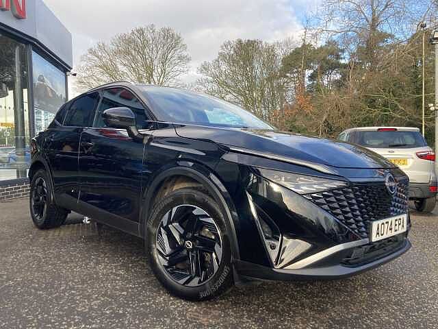 Nissan Qashqai 1.3 DiG-T MH N-Connecta 5dr