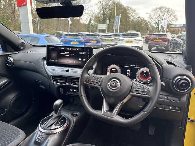 Nissan Juke 1.0 DiG-T N-Connecta 5dr DCT