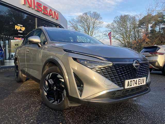 Nissan Qashqai 1.3 DiG-T MH N-Connecta 5dr