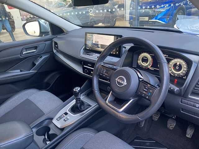 Nissan Qashqai 1.3 DiG-T MH N-Connecta 5dr
