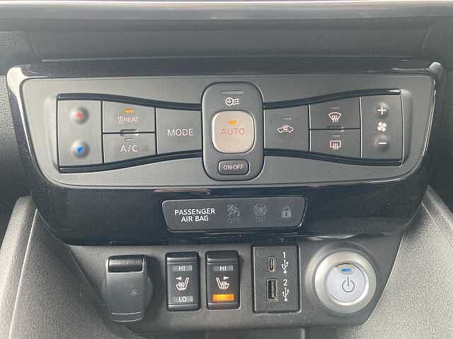 Nissan LEAF 110kW N-Connecta 39kWh 5dr Auto